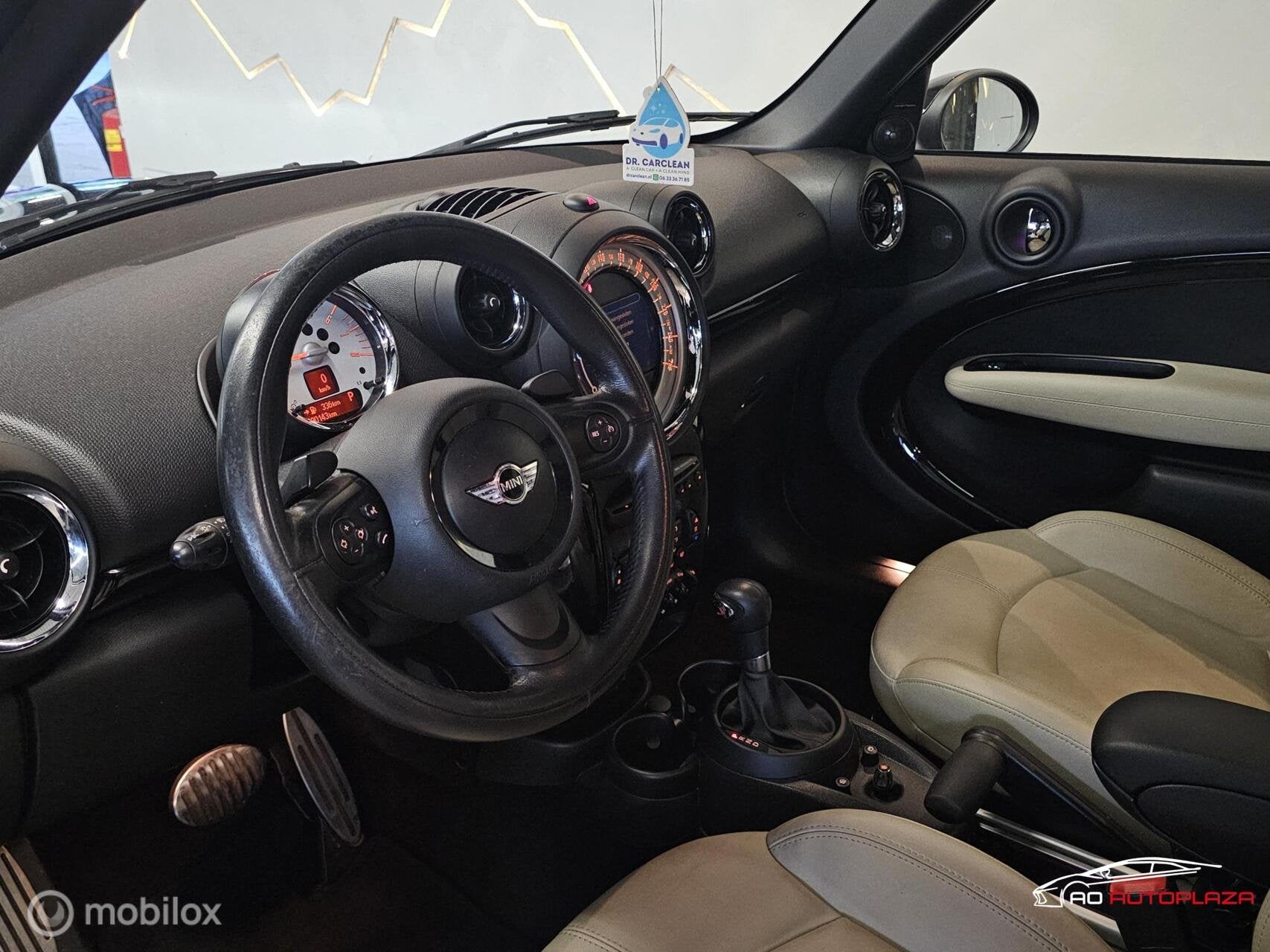 Mini Countryman 1.6 Cooper S ALL4 Chili Panorama/Leder/Navig, Auto's, Euro 5, 1380 kg, Zwart, Leder