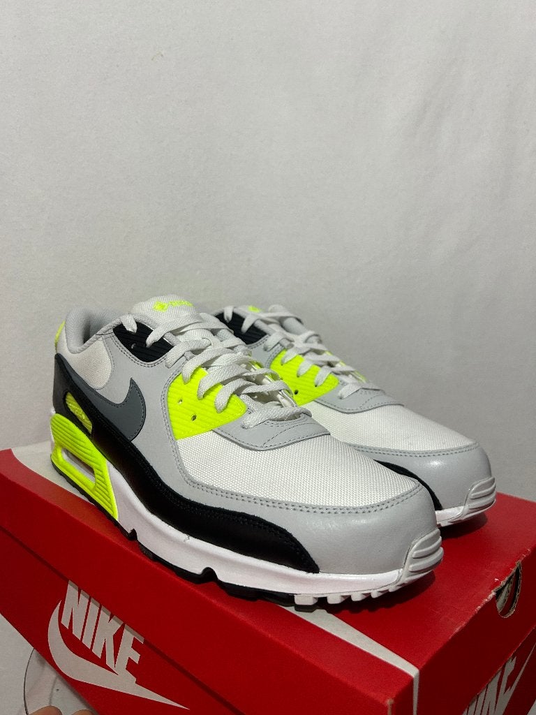 NIEUW IN DOOS Maat 49,5 - Nike Air Max 90 GoreTex White Volt, Kleding | Heren, Schoenen, Verzenden, Wit, Nike, Nieuw