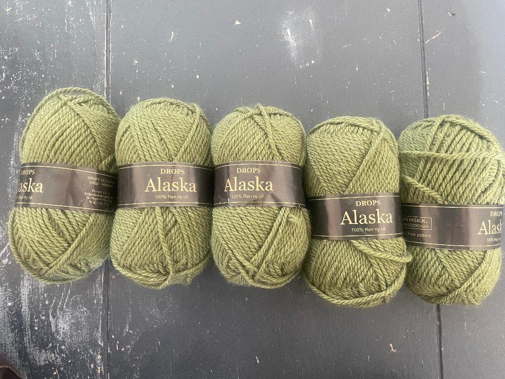 Drops Alaska bollen wol (5 stuks), Hobby en Vrije tijd, Ophalen of Verzenden, Nieuw, Breien of Haken, Wol of Garen