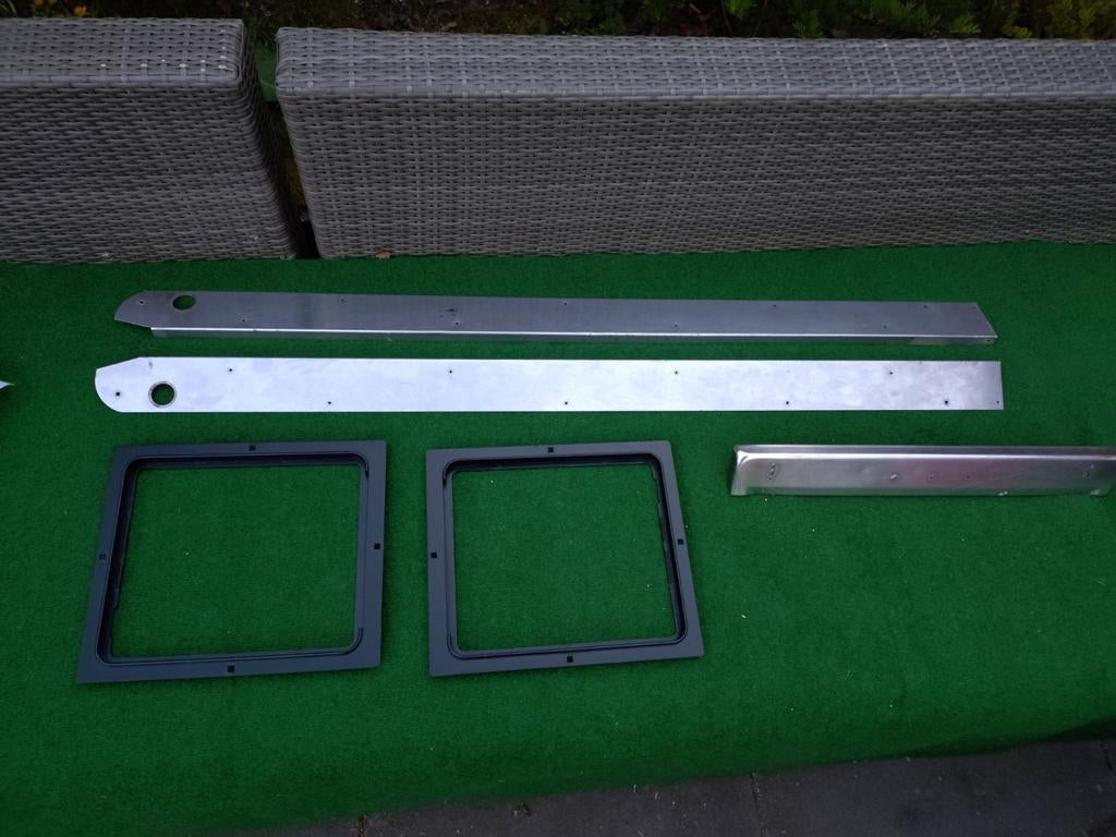 Side rails BallyWilliams/ coin.door frames/lockbar, Verzamelen, Automaten | Flipperkasten, Ophalen, Gebruikt, Onderdeel of Defecte kast