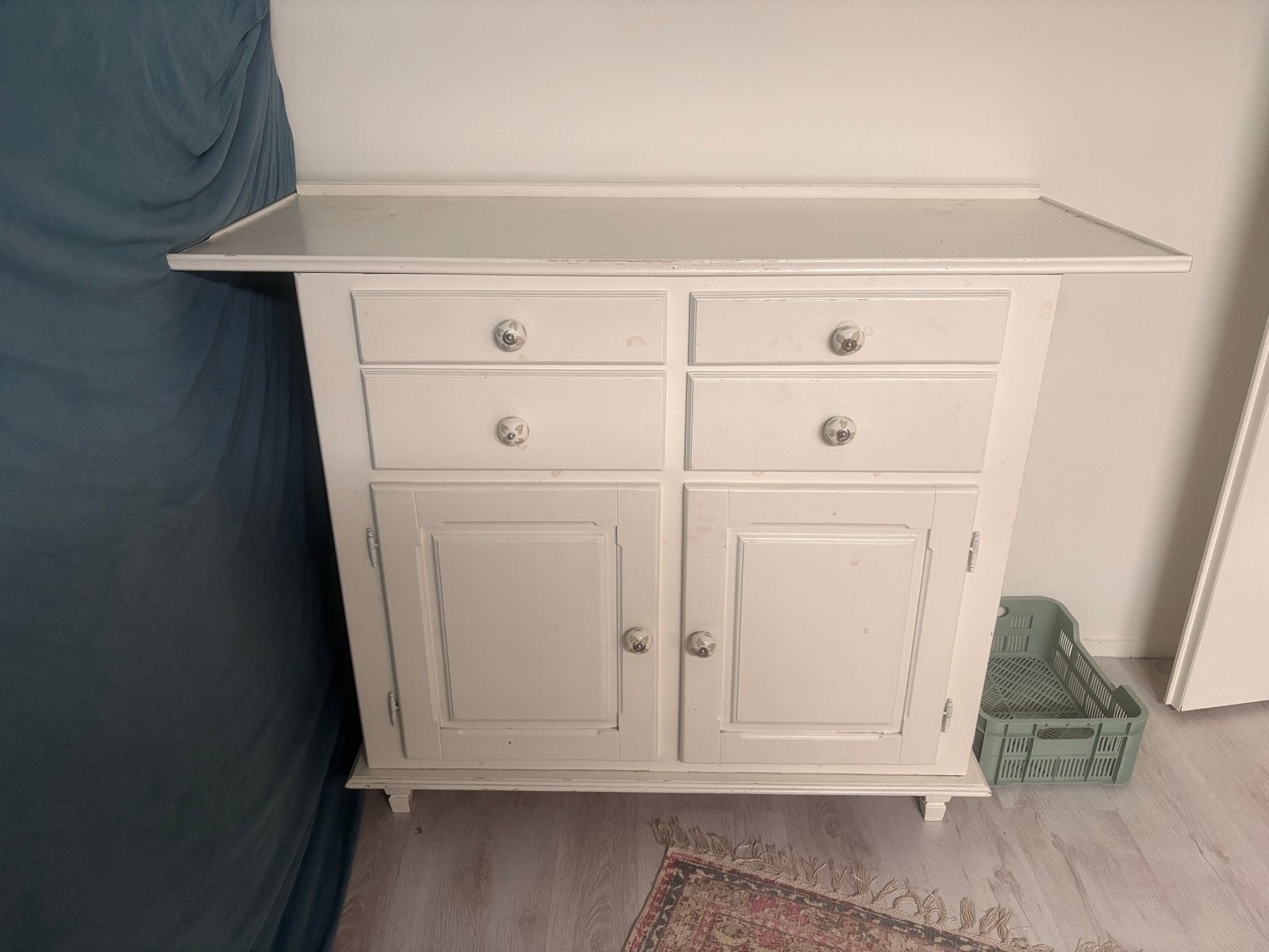 Wit dressoir met lades en deuren, kleine beschadiging, Ophalen, Gebruikt, 100 tot 150 cm, Met lade(s)