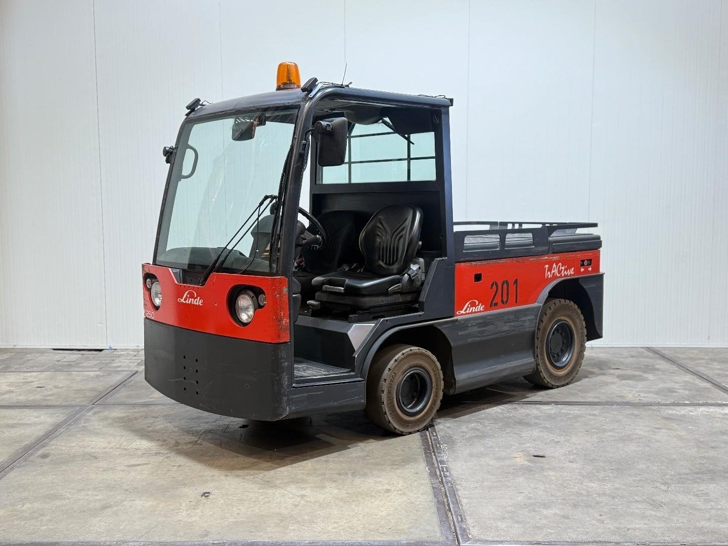 Linde P250 25ton terminal trekker 4000UUR HL1231, Gebruikt, Overige merken, 2500 tot 5000