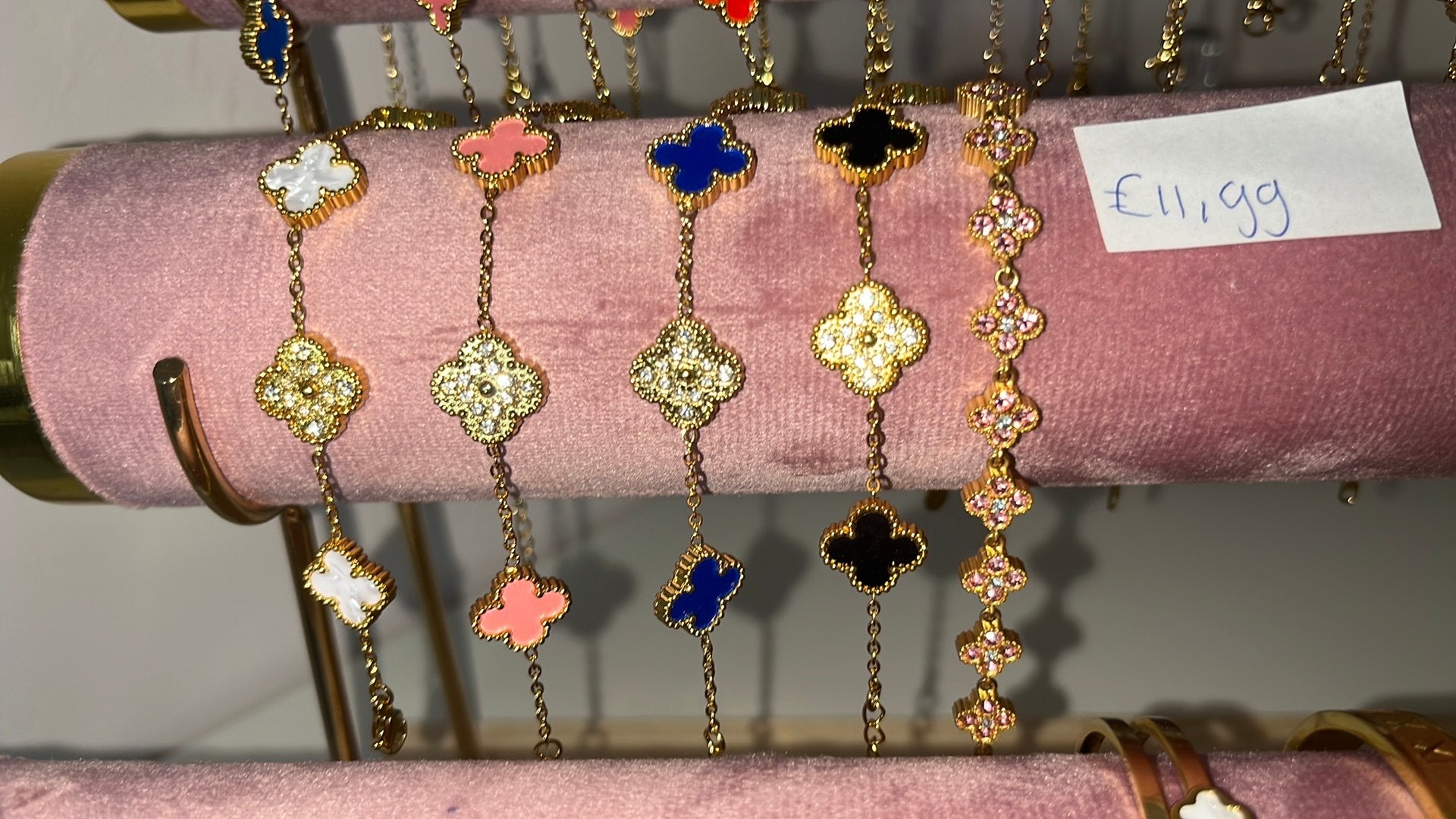 Diverse luxery klavertjes armband, Ophalen of Verzenden, Zo goed als nieuw