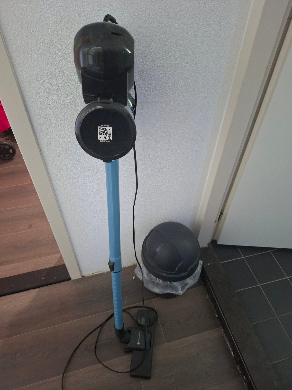 Steelstofzuiger met draad, Witgoed en Apparatuur, Stofzuigers, Ophalen, Overige merken, Zo goed als nieuw, Reservoir