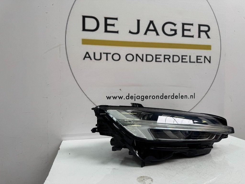 VOLVO V60 S60 FULL LED HIGH BEAM KOPLAMP RECHTS 32228810, Auto-onderdelen, Verlichting, Gebruikt, Gunnar Engellaus vag 8
405 31  Gothenburg, SE
