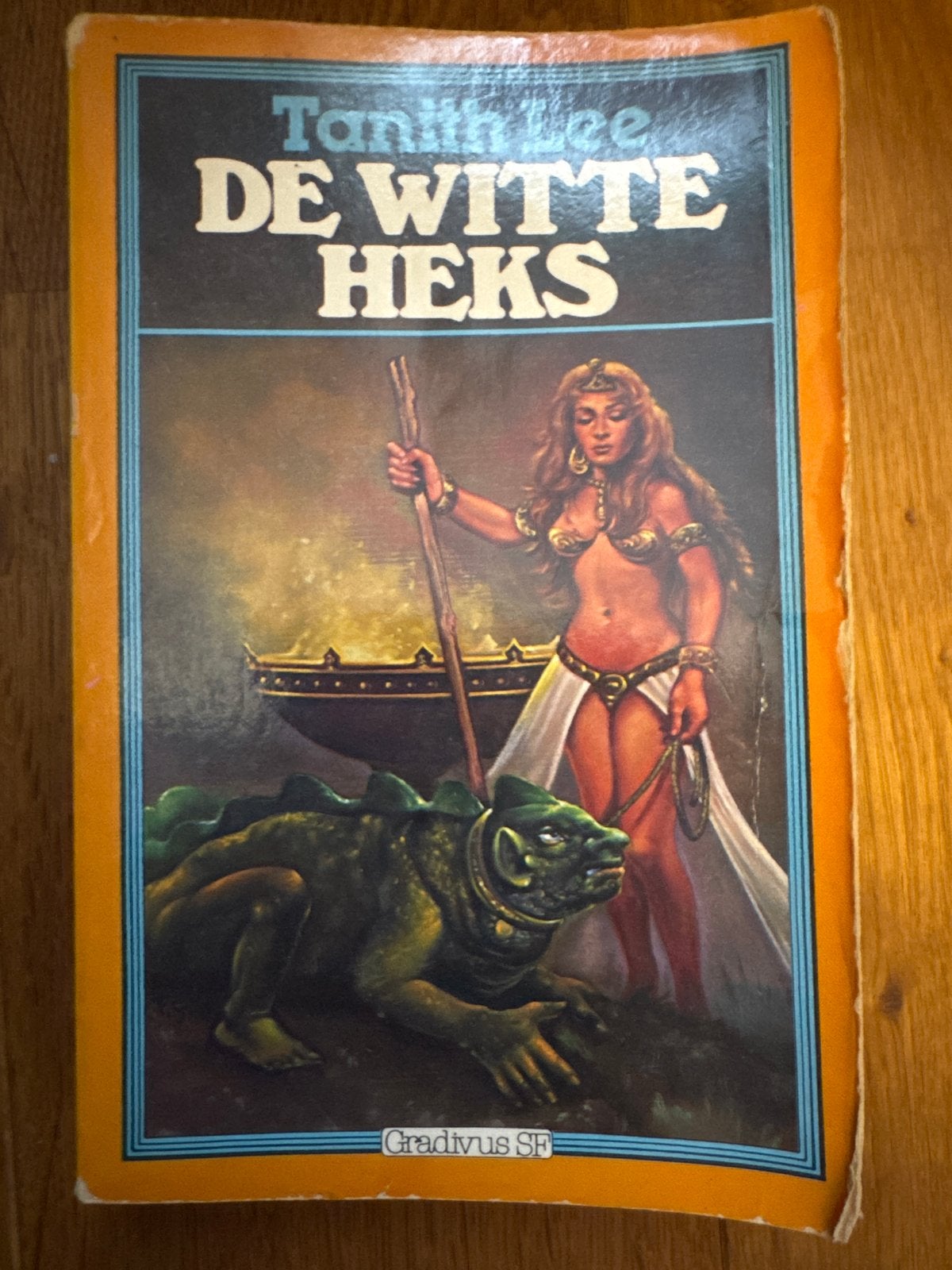Tanith Lee - De Witte Heks (Gradivus SF), Boeken, Ophalen of Verzenden, Gelezen