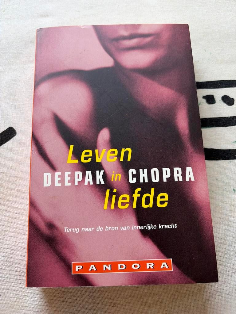 Leven in Liefde - Deepak Chopra (Gelezen Boek), Boeken, Ophalen of Verzenden, Gelezen
