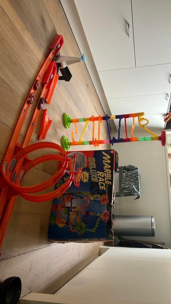 Racebaan en marble race deluxe set, Ophalen of Verzenden, Hot Wheels, Handmatig, Met looping