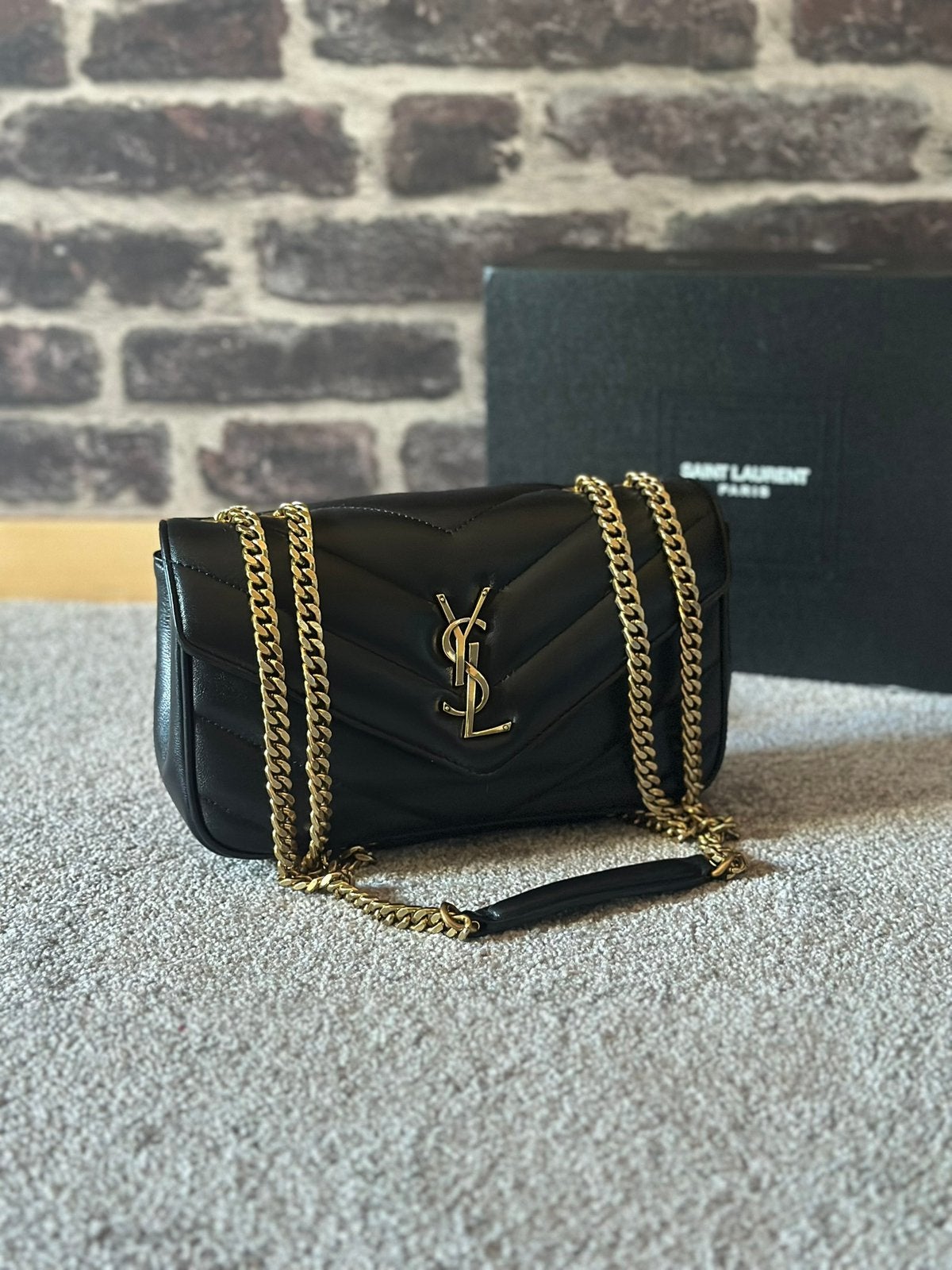 ORIGINEEL Yves Saint Laurent LouLou Klein - goed als nieuw, Sieraden, Tassen en Uiterlijk, Tassen | Damestassen, Ophalen of Verzenden