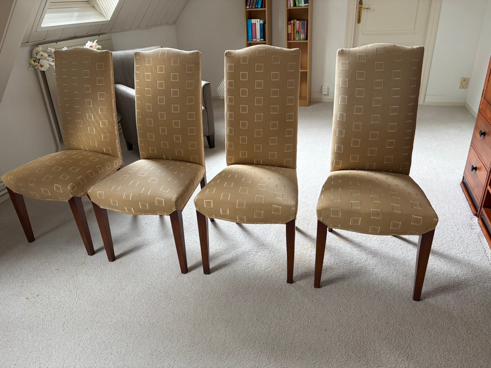 4 eetkamerstoelen met poot van kersenhout, Ophalen, Hout, Gebruikt, Overige kleuren