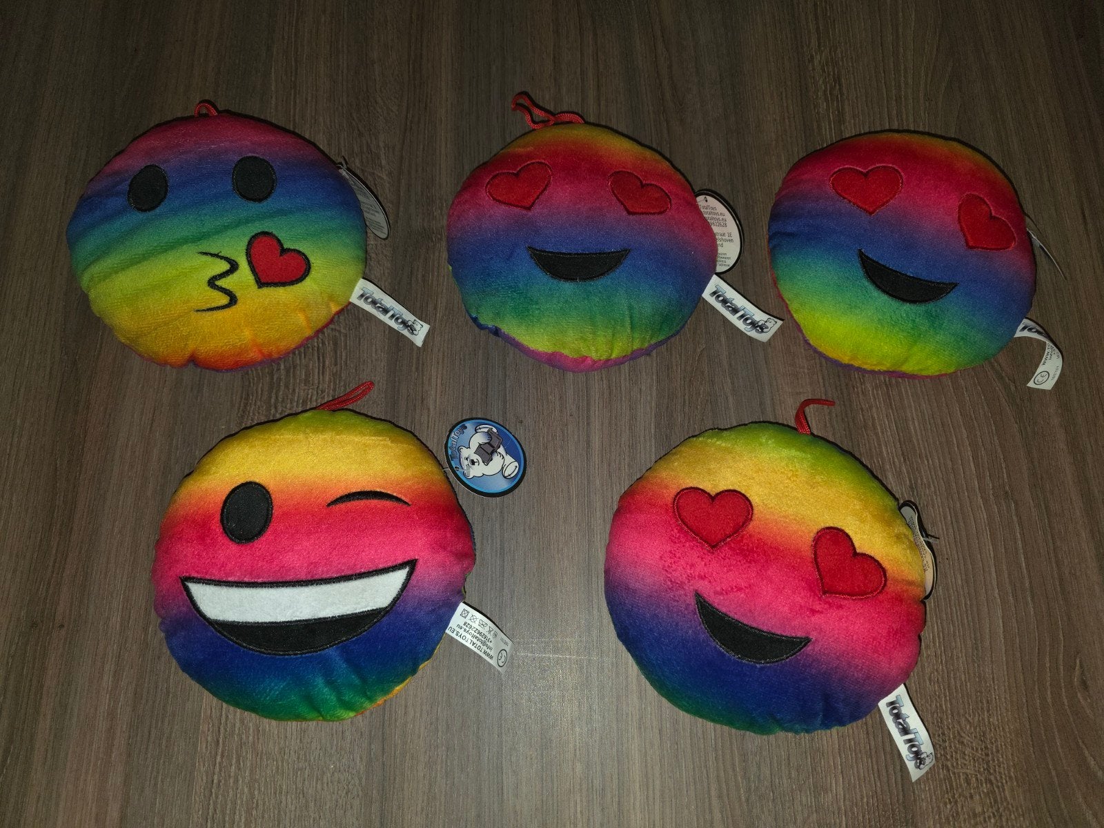 5 regenboog emoji knuffels - zo goed als nieuw, Overige merken, Overige karakters, Overige typen, Ophalen of Verzenden
