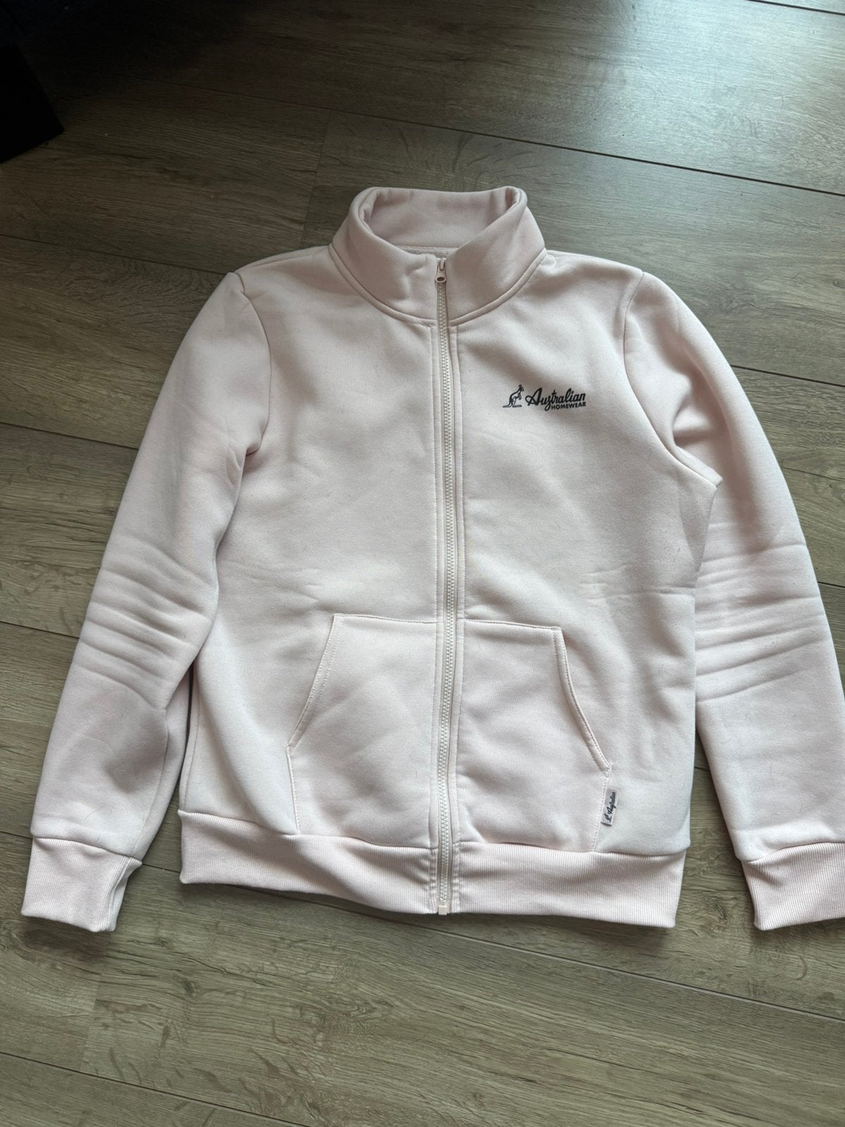 Zgan Australian lichtroze huispak joggingpak maat L, Kleding | Dames, Huispakken, Zo goed als nieuw, Maat 42/44 (L), Roze, Ophalen of Verzenden