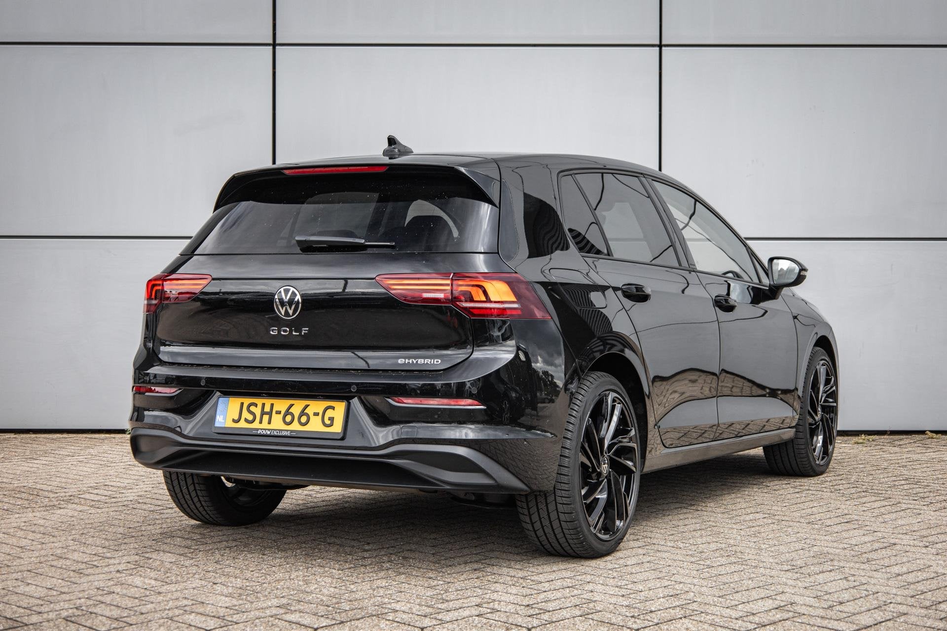 Volkswagen Golf 1.5 eHybrid 204pk Life Edition | 19" Velgen, Auto's, 12 maanden, Stof, 1498 cc, 4 cilinders