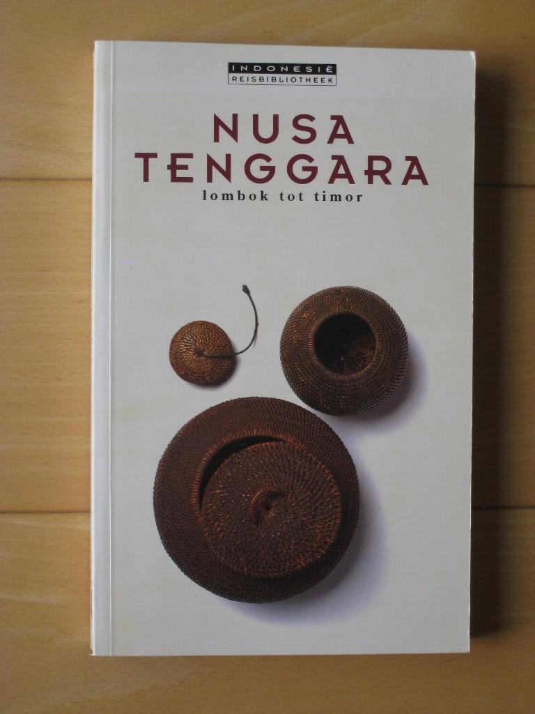 Periplus reisgids Indonesië - Sunda Eilanden Nusa Tenggara, Overige merken, Ophalen of Verzenden, Zo goed als nieuw, Reisgids of -boek