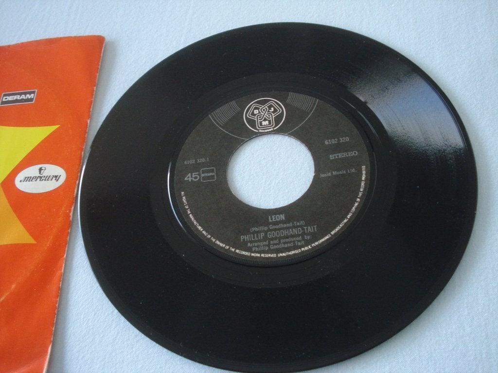 Phillip Goodhand-Tait – Leon / Everyday, Gebruikt, 7 inch, Ophalen of Verzenden, Pop
