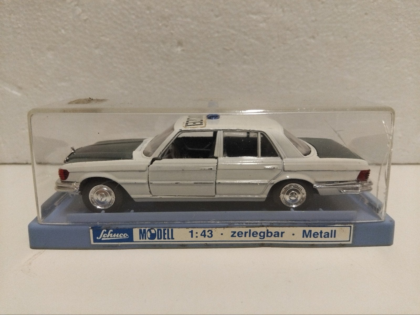 SCHUCO 1:43 Mercedes Benz 450 SE Polizei boxed, Hobby en Vrije tijd, Modelauto's | 1:43, Ophalen of Verzenden, Zo goed als nieuw