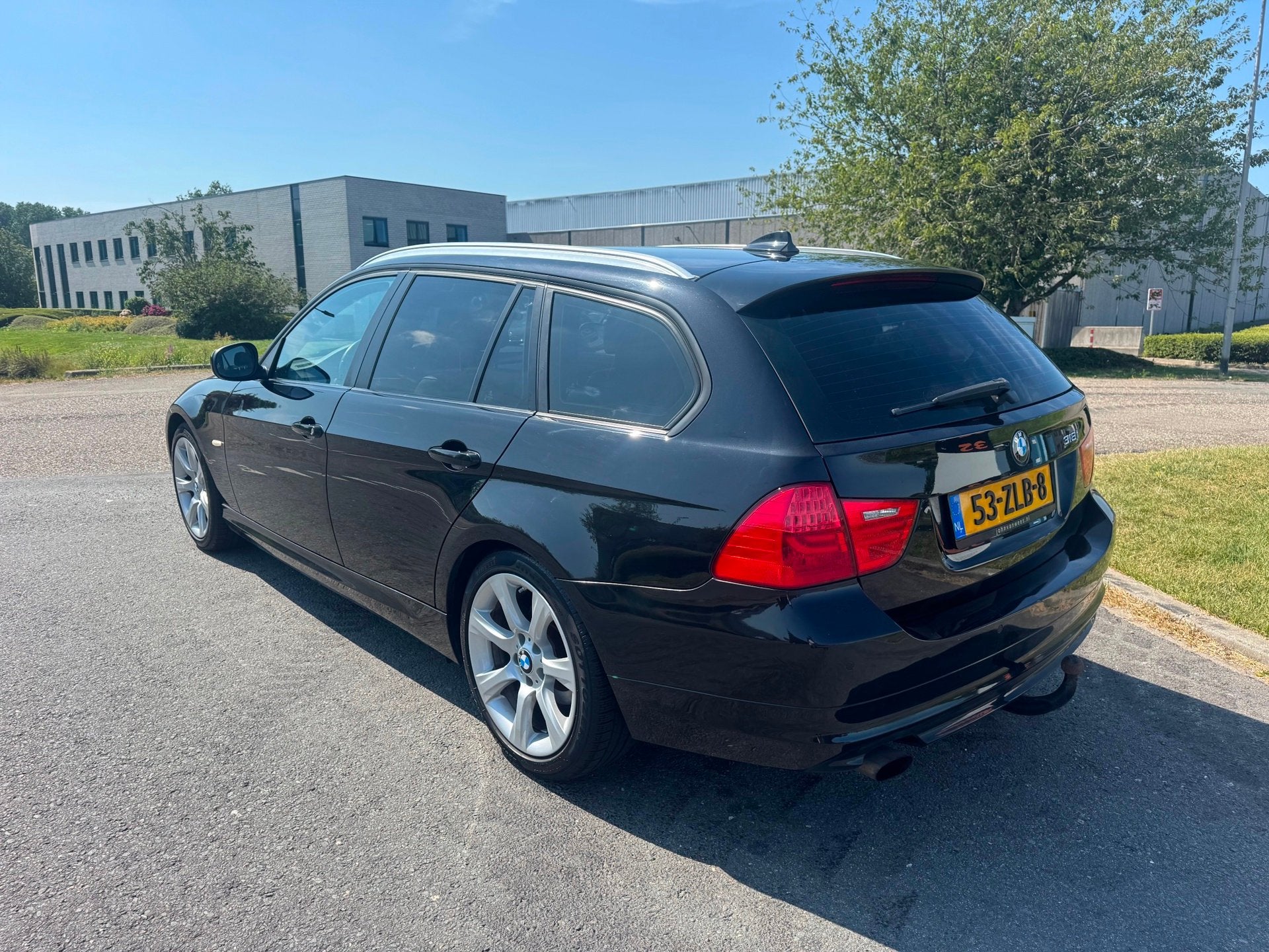 BMW 3-serie Touring | 2013 | 318i Corporate Lease Luxury Lin, Euro 5, 4 cilinders, Parkeersensor, Zwart