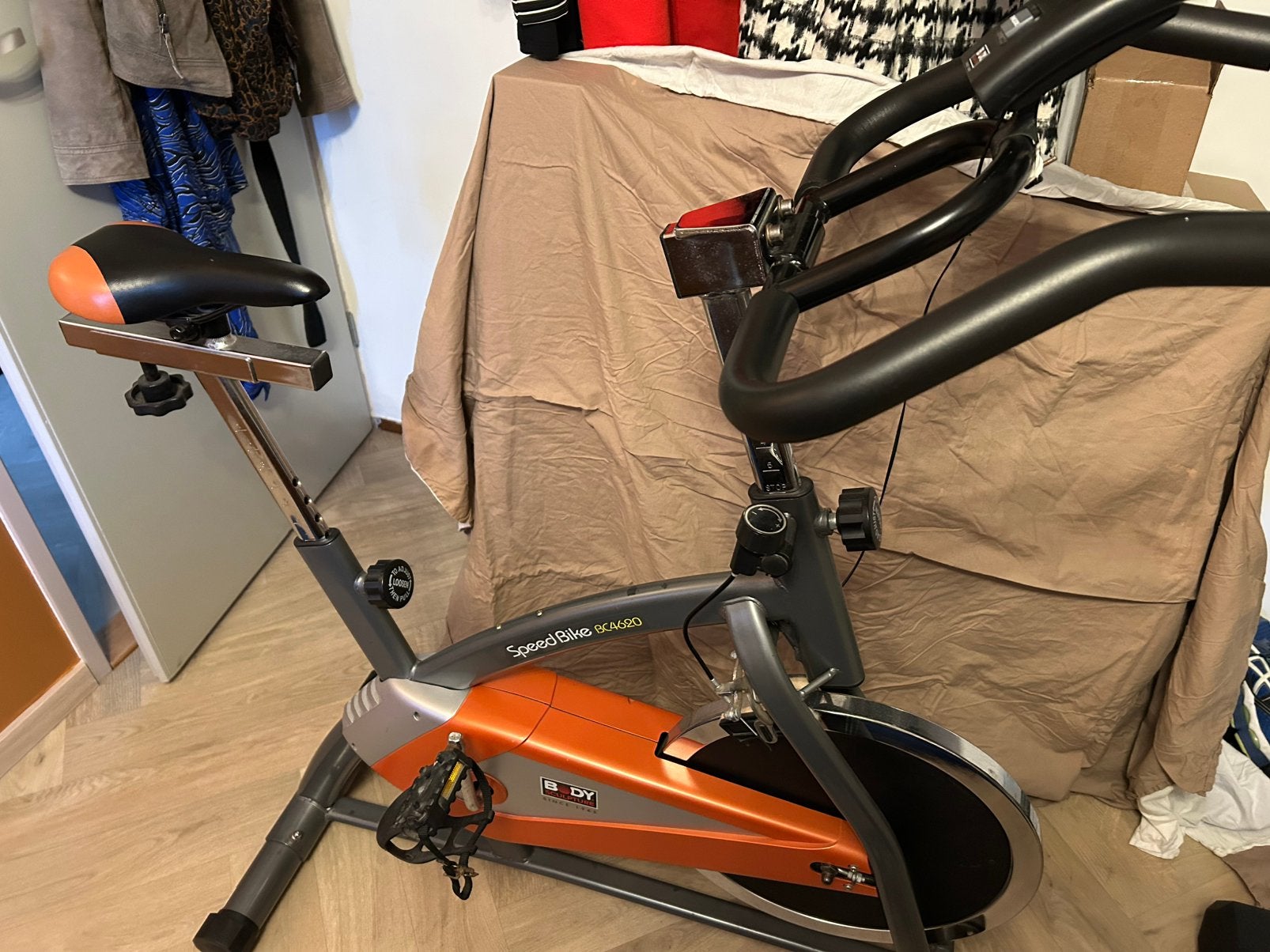 Te koop hometrainer, Ophalen, Gebruikt, Hometrainer