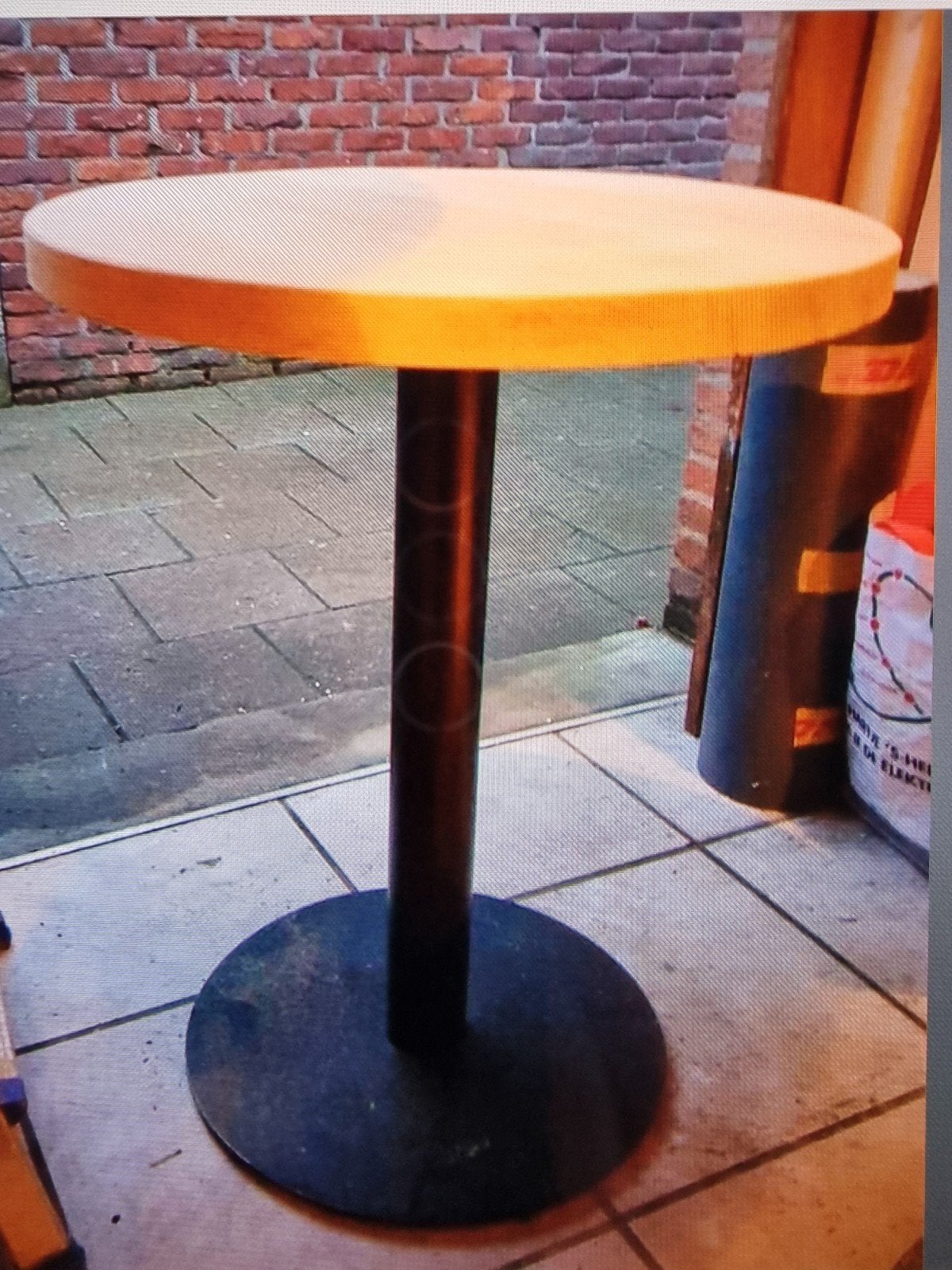 Prachtige Horeca kwaliteit terrastafel, Ophalen