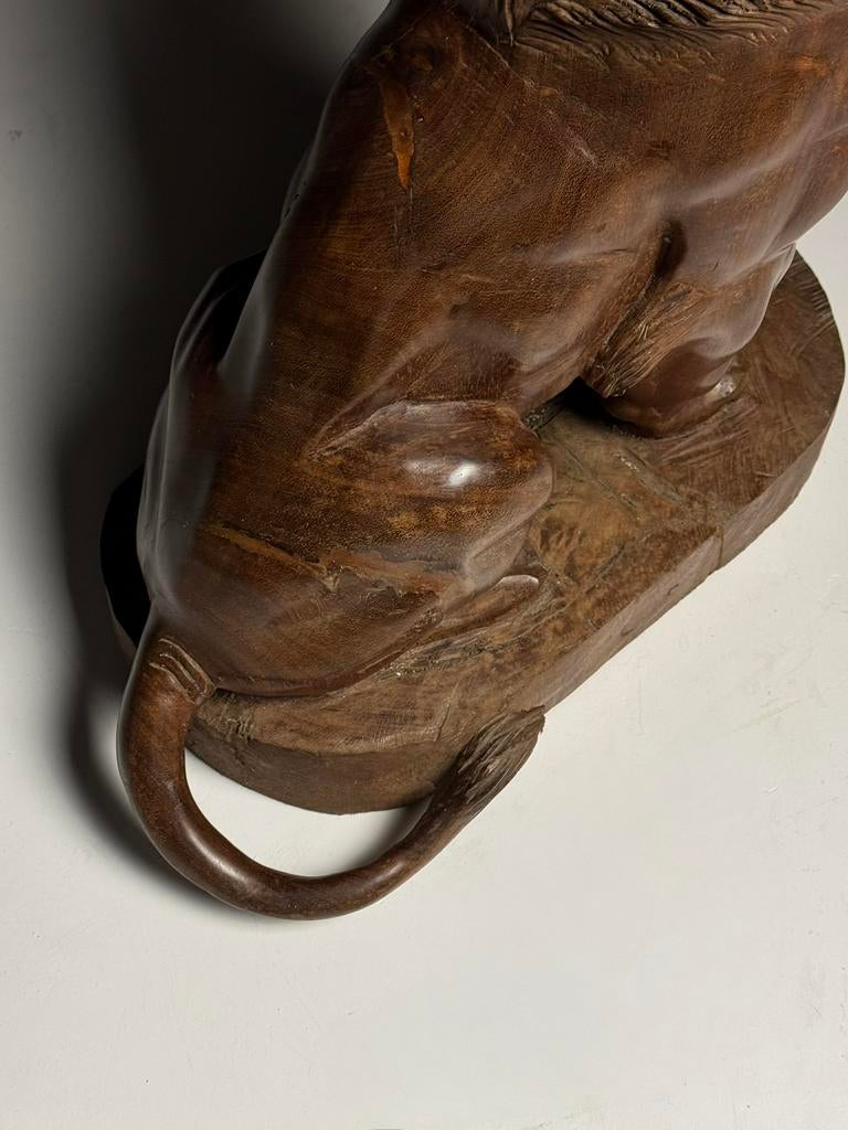 Groot beeld leeuw 20e eeuw teak, Antiek en Kunst, Kunst | Beelden en Houtsnijwerken, Ophalen