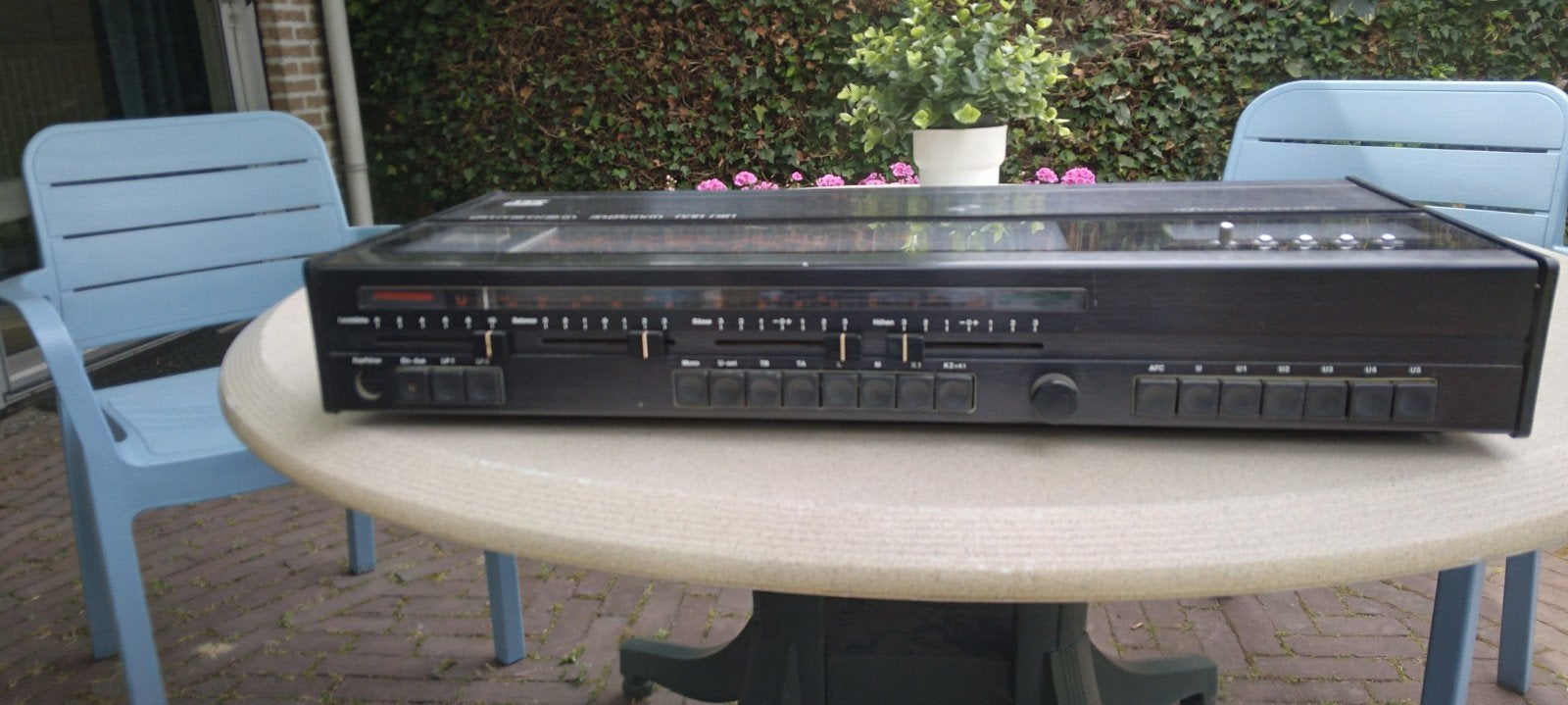 Stereo Radio, Ophalen