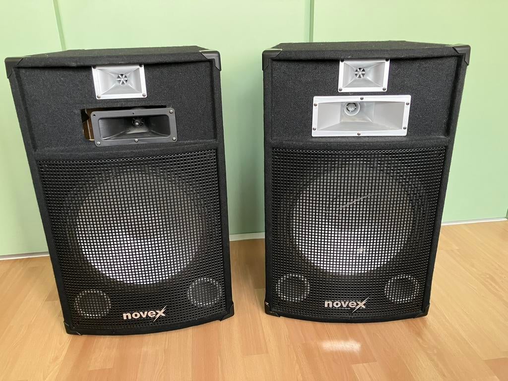 Novex passieve speakers (set van 2), Ophalen, Zo goed als nieuw, 1000 watt of meer, Overige typen