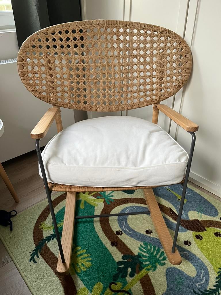 IKEA Grönadal schommelstoel, Huis en Inrichting, Stoelen, Ophalen, Bruin, Riet of Rotan, Zo goed als nieuw