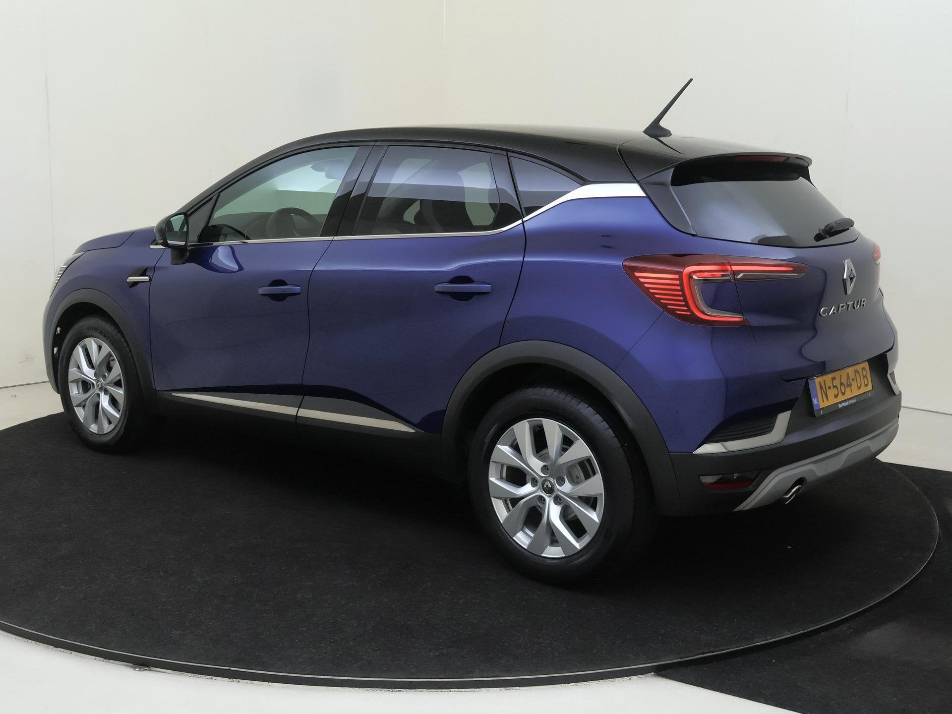Renault Captur 1.0 TCe90 Intens | Navigatie | Parkeersensore, Auto's, Voorwielaandrijving, Dealer onderhouden, Euro 6, Blauw