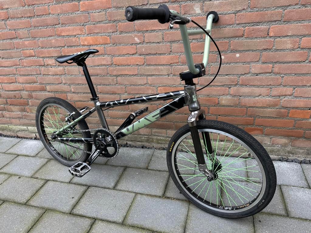 Te koop bmx, Fietsen en Brommers, Fietsen | Crossfietsen en BMX, Ophalen of Verzenden, Zo goed als nieuw, Staal
