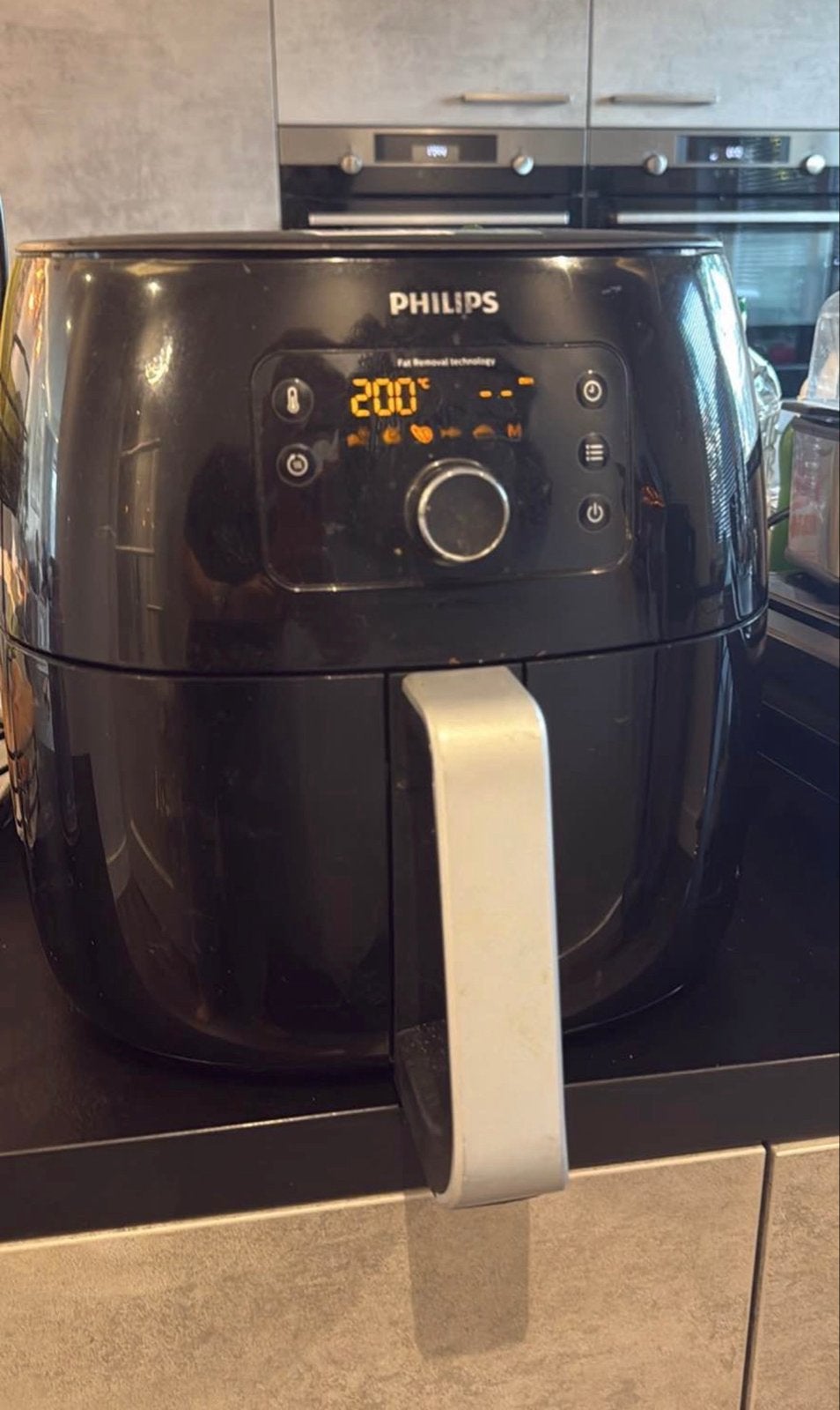 Philips Airfryer HD9650 XXL 7,2L - 90% minder vet