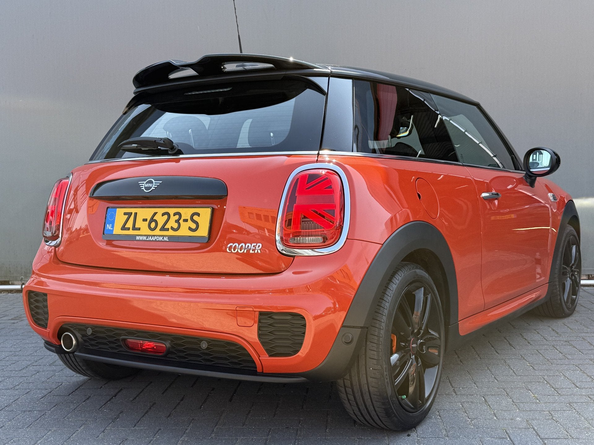 MINI 3-deurs BWJ 2019 1.5 Cooper Works Model 136 PK FULL LED, Voorwielaandrijving, 136 pk, Gebruikt, Overige kleuren