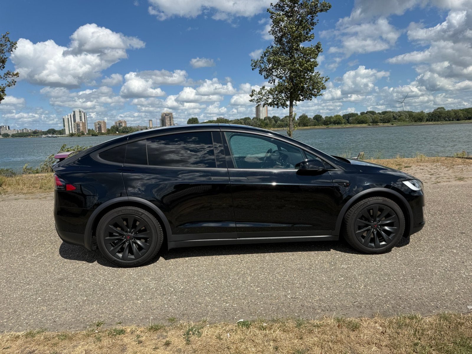 Tesla Model X 75D 6p. | HW3 | Enhanced Autopilot | CCS, Automaat, Model X, 124 €/maand, Zwart