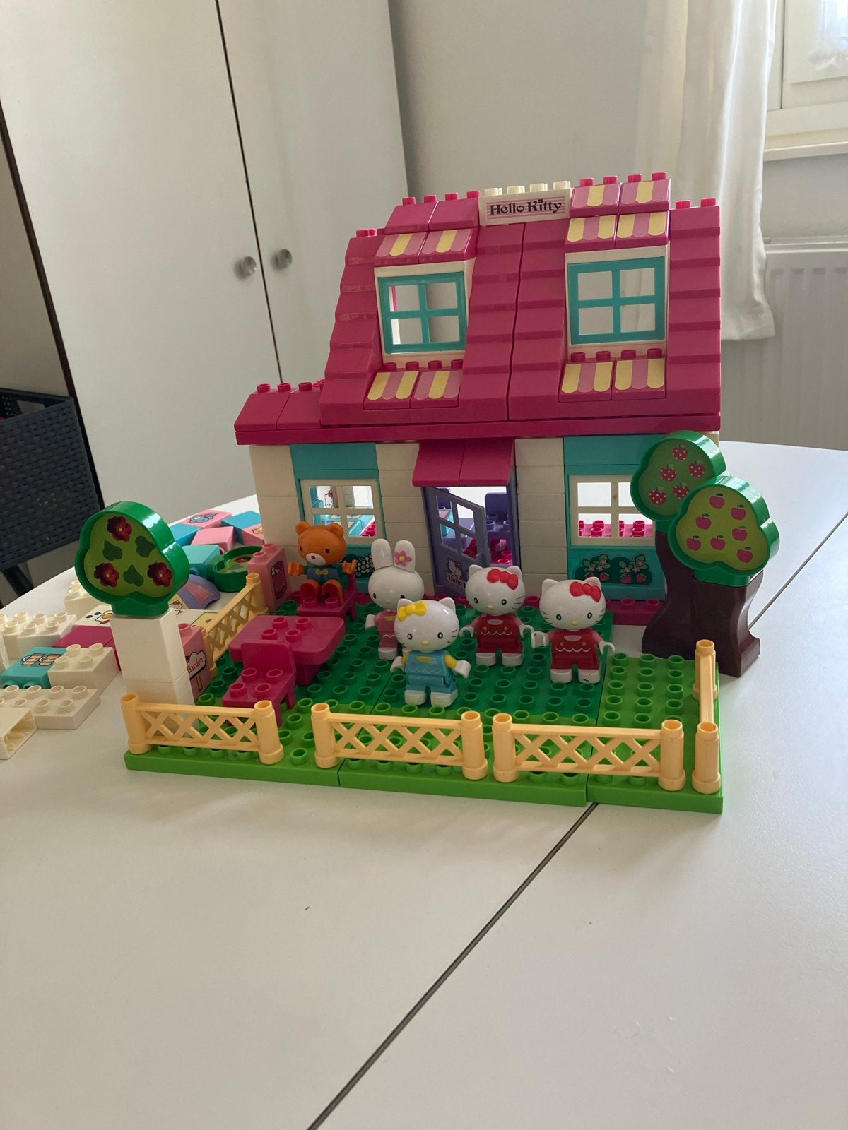 Hello Kitty Speelhuis met figuren en accessoires, Ophalen of Verzenden, Gebruikt, Overige merken