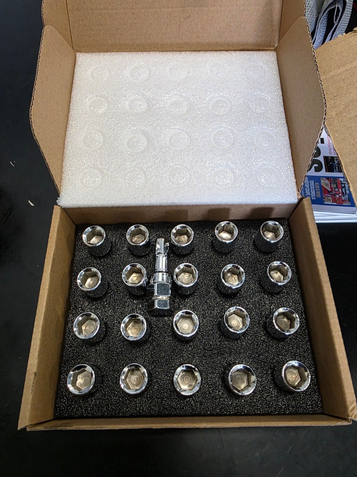 XR-Import wielbouten 28MM, M12x1.25, 20mm
2x1.25
133000040, Ophalen of Verzenden, Nieuw, Universele onderdelen