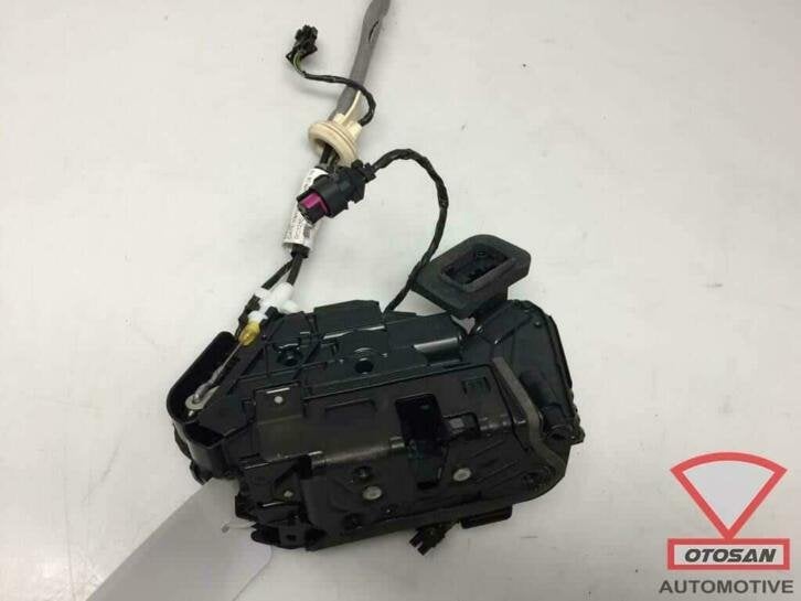 vw tiguan 5na vag portierslot deurslot rechts voor 5ta837016, Gebruikt, Volkswagen, Volkswagen AG, Vw@volkswagen.de