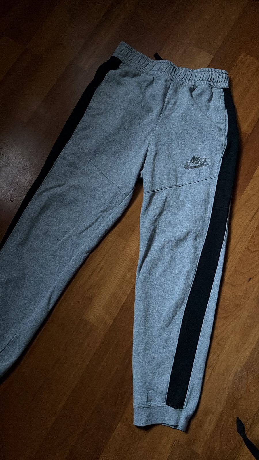 Nike Tech Fleece Joggingbroek Grijs/Zwart Maat XL, Maat 56/58 (XL), Ophalen of Verzenden, Grijs, Gedragen