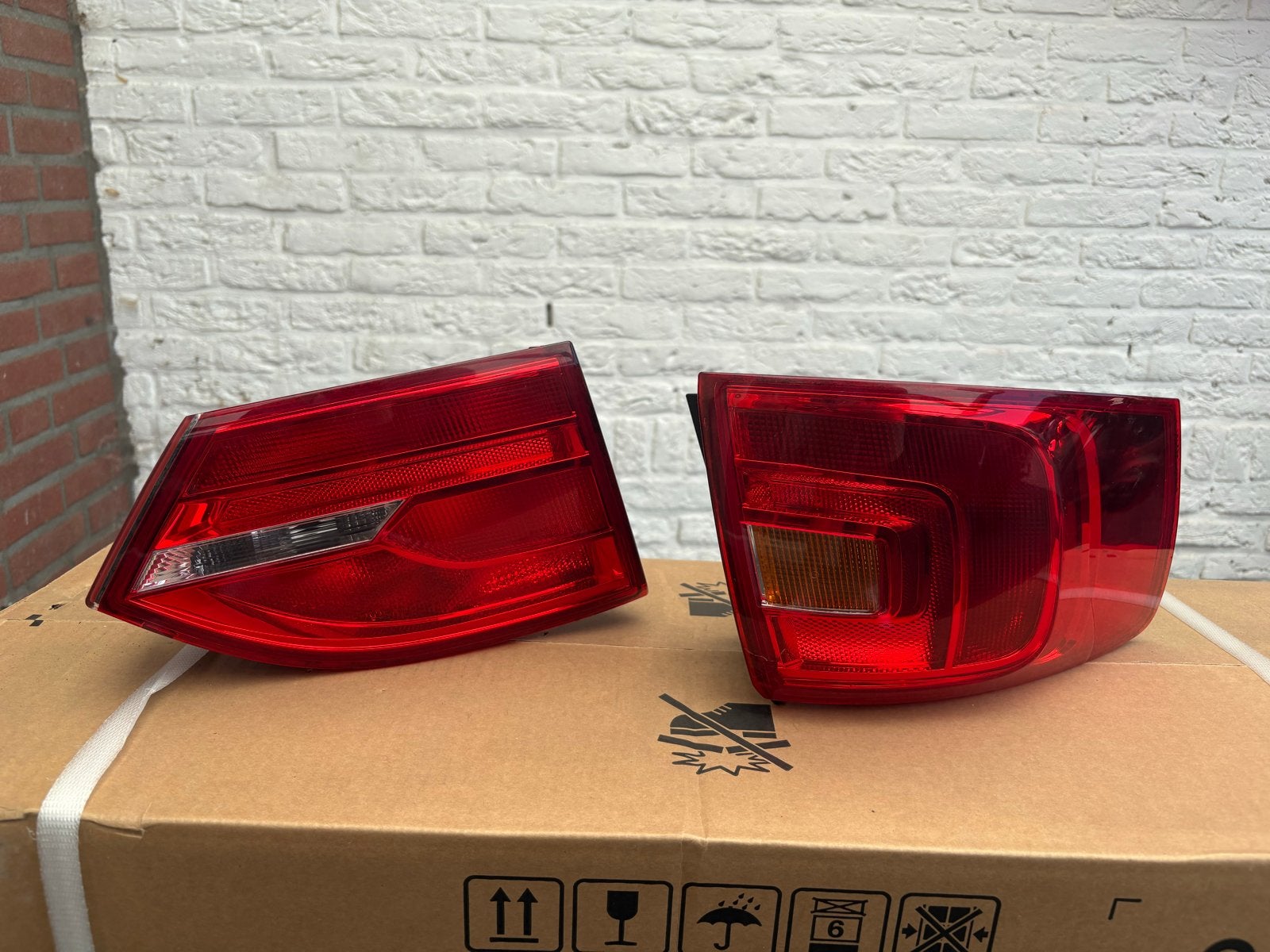 VW Jetta MK6 Achterlichten (2011-2014) - Complete Set L+R, Ophalen of Verzenden, Gebruikt, Volkswagen