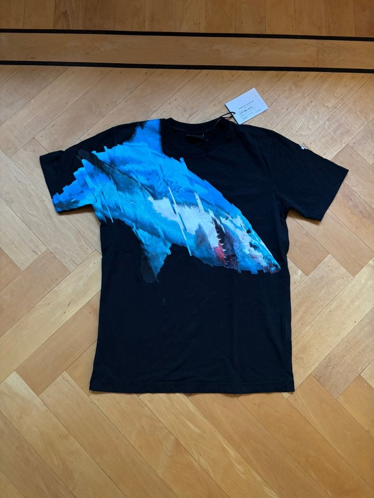 Marcelo burlon t-shirt haai - maat 10 jaar - als nieuw!, Jongen of Meisje, Ophalen of Verzenden, Zo goed als nieuw, Shirt of Longsleeve