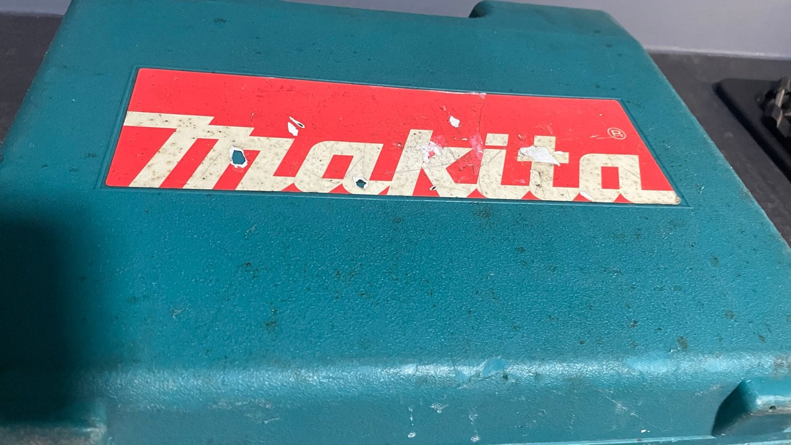 Makita HP2051 Klopboormachine 720W in koffer, 600 watt of meer, Boor- en/of Breekhamer, Ophalen of Verzenden, Zo goed als nieuw