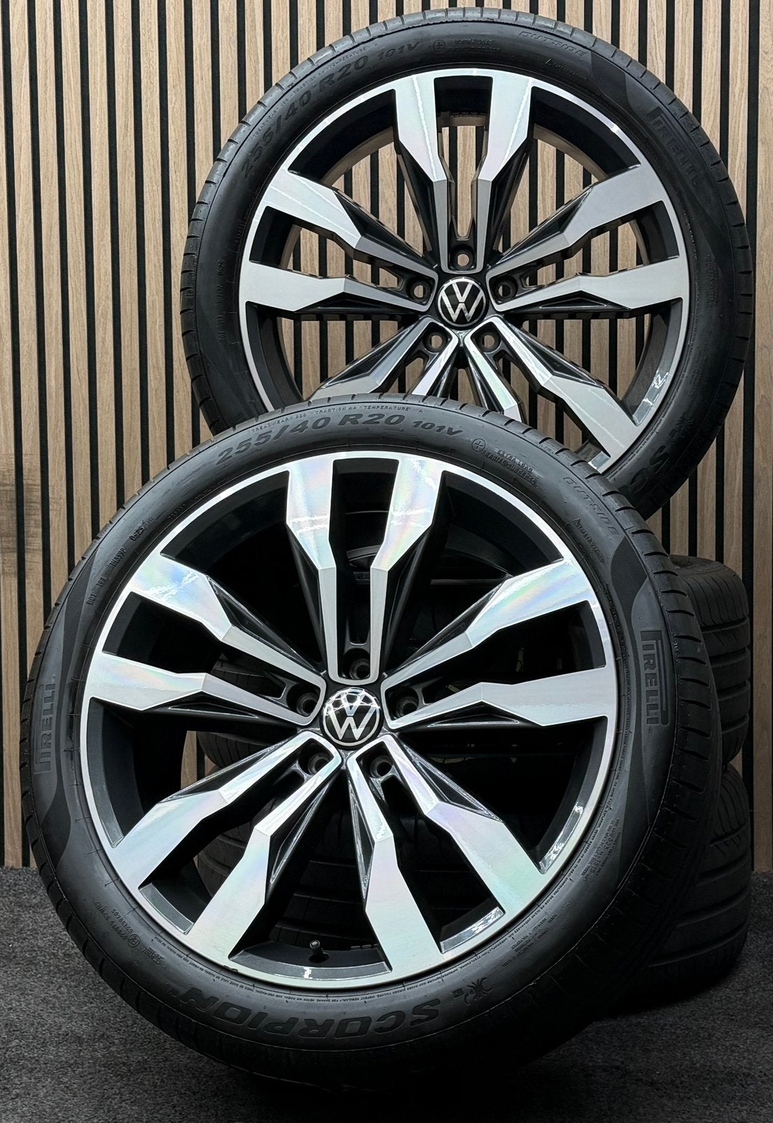 Originele 20 inch VW Tiguan Suzuka 5x112 ET38 Pirelli 2025, Ophalen, 255 mm, ., Banden en Velgen