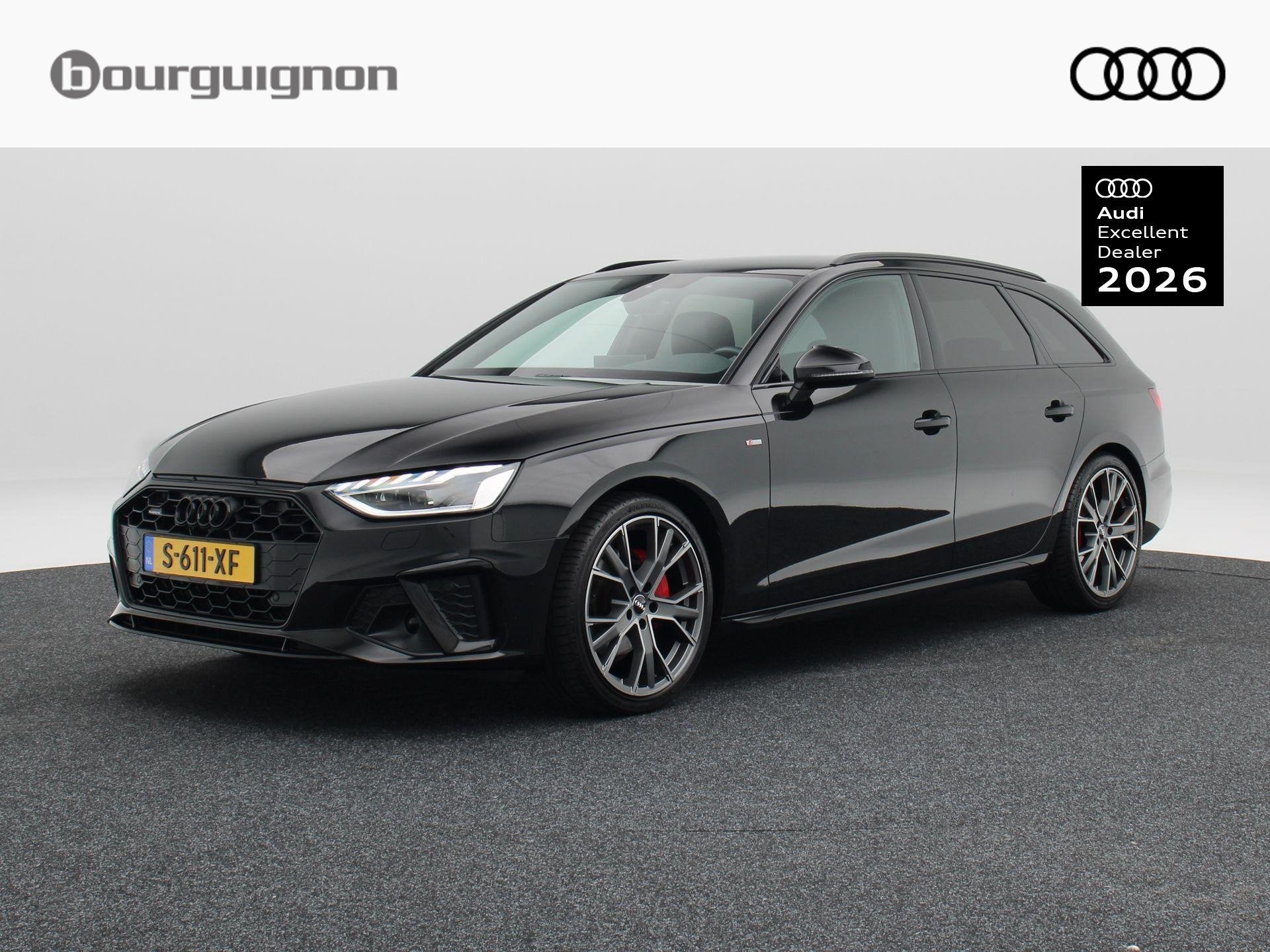 Audi A4 Avant 40 TDi 204 Pk Automaat quattro S-Line | B&O Au, Auto's, Audi, Automaat, Stof, A4, Zwart