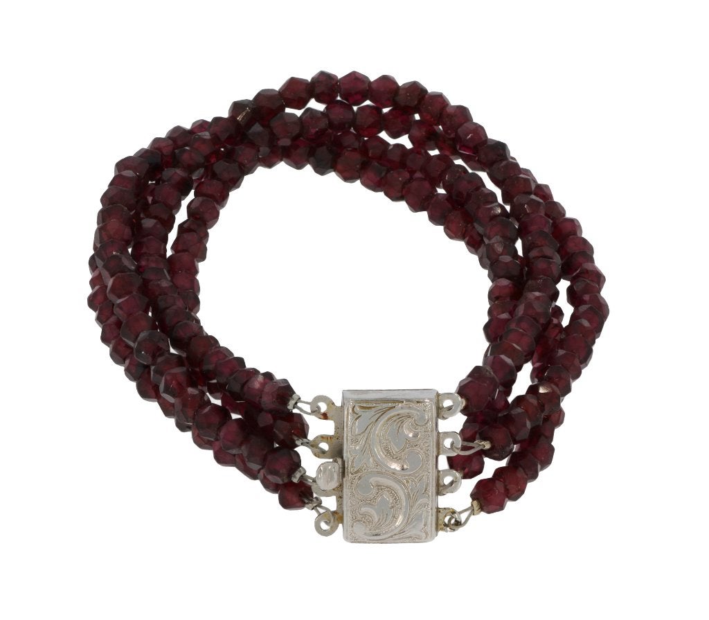 Fraaie granaat armband zilveren slot vintage dames