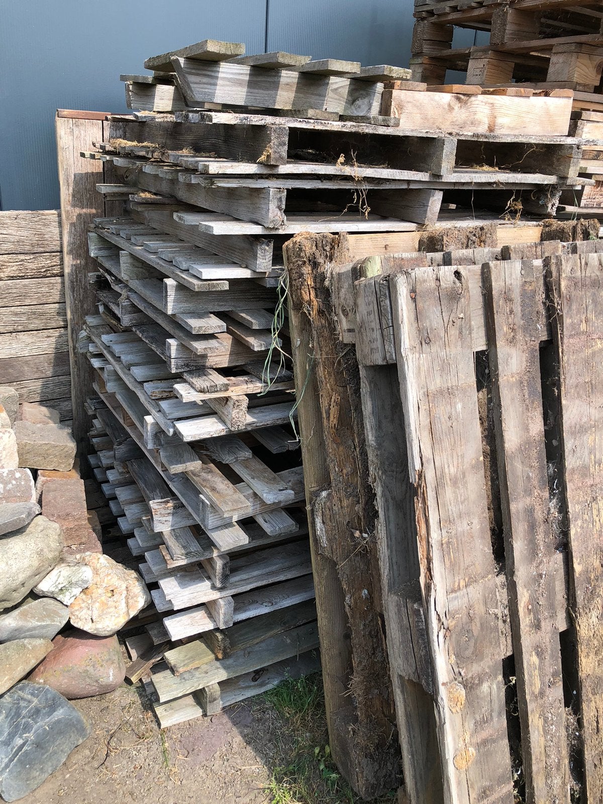 GRATIS PALLETS, Tuin en Terras, Haardhout, Minder dan 3 m³, Ophalen