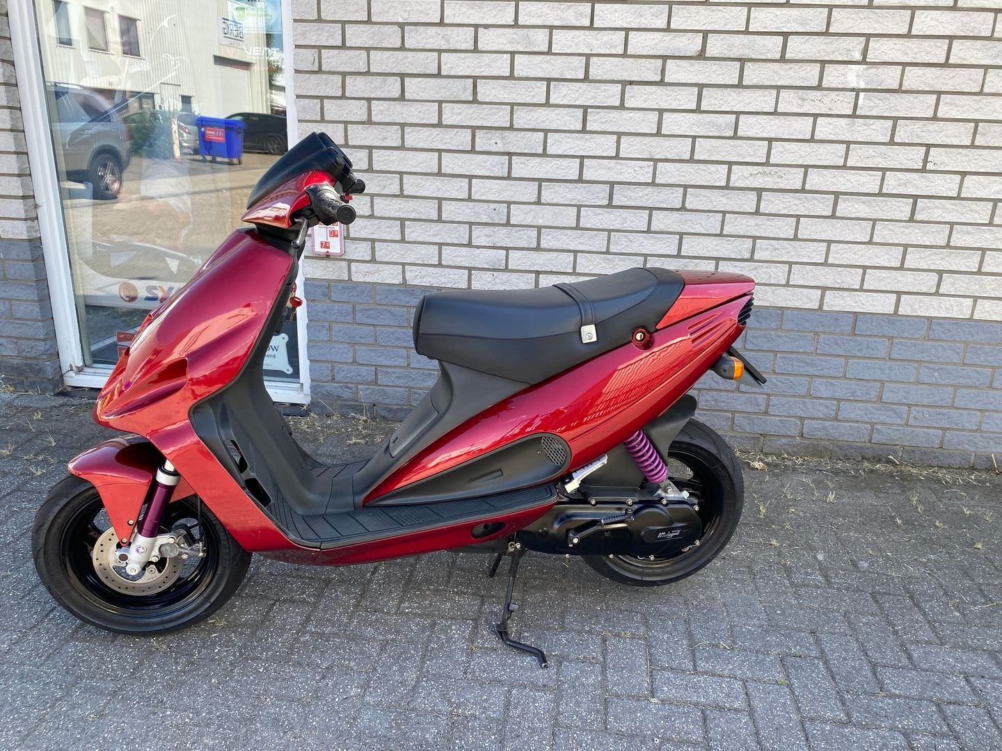 ZO GOED ALS NIEUWE MALAGUTI PHANTOM lc dd 2-TAKT 9000KM BJ19, Fietsen en Brommers, Scooters | Overige merken, Malaguti, Onbekend