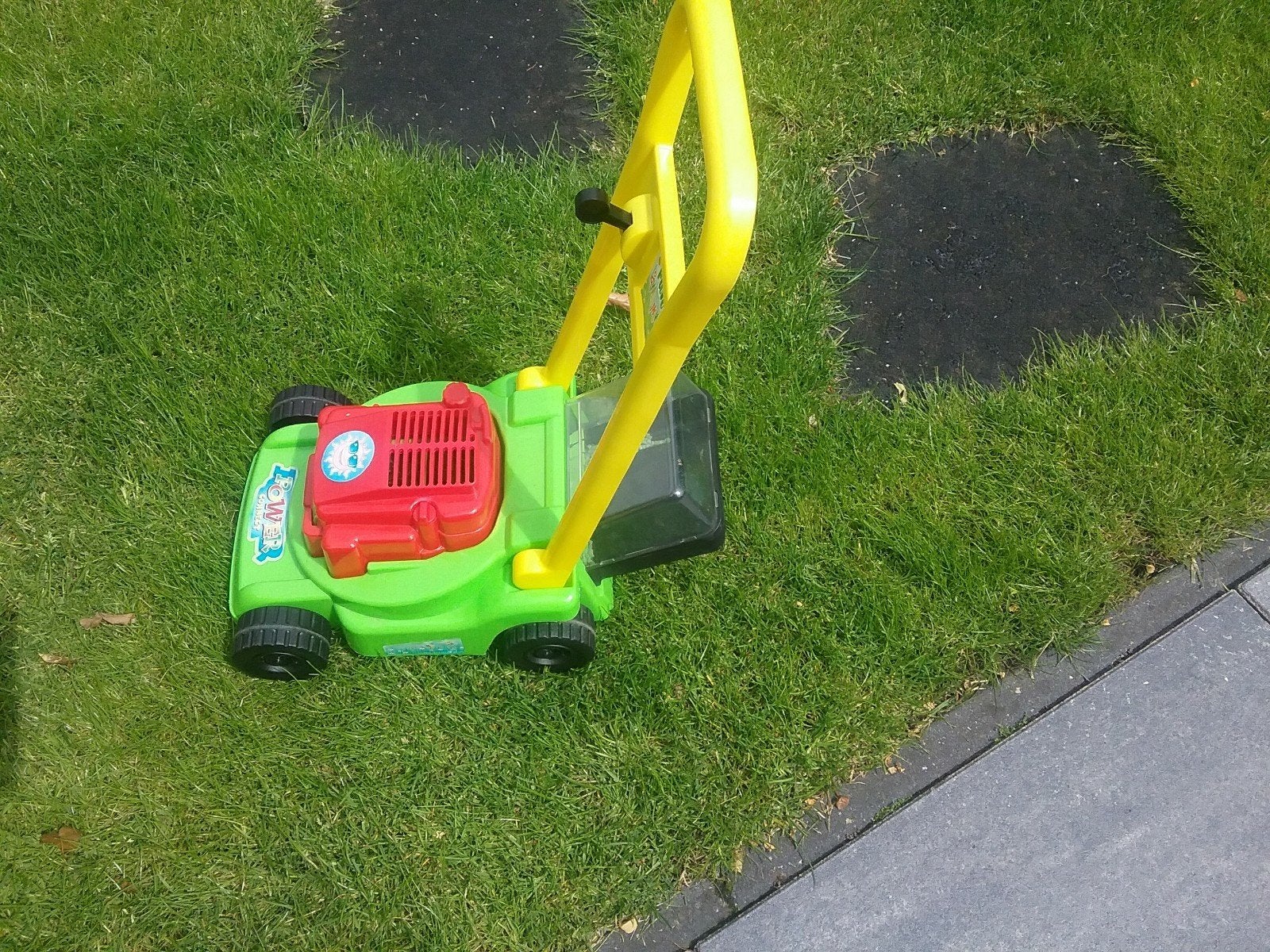 Kinder speelgoed grasmaaier, Kinderen en Baby's, Ophalen, Zo goed als nieuw, Overige merken