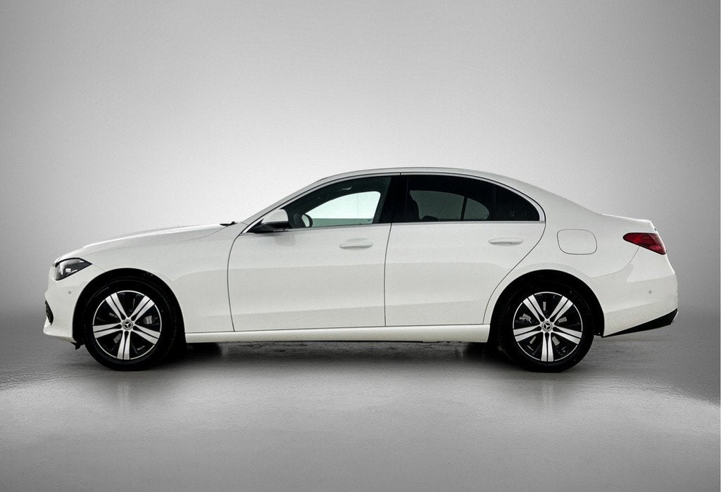 Mercedes-Benz C-Klasse 300 e Business Solution | Parkeerpakk, Automaat, Achterwielaandrijving, 1800 kg, Zwart