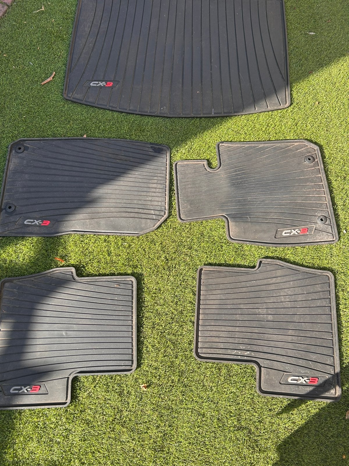 Mazda CX-3 Rubberen Mattenset en Kofferbakmat, Auto diversen, Automatten, Ophalen of Verzenden, Gebruikt