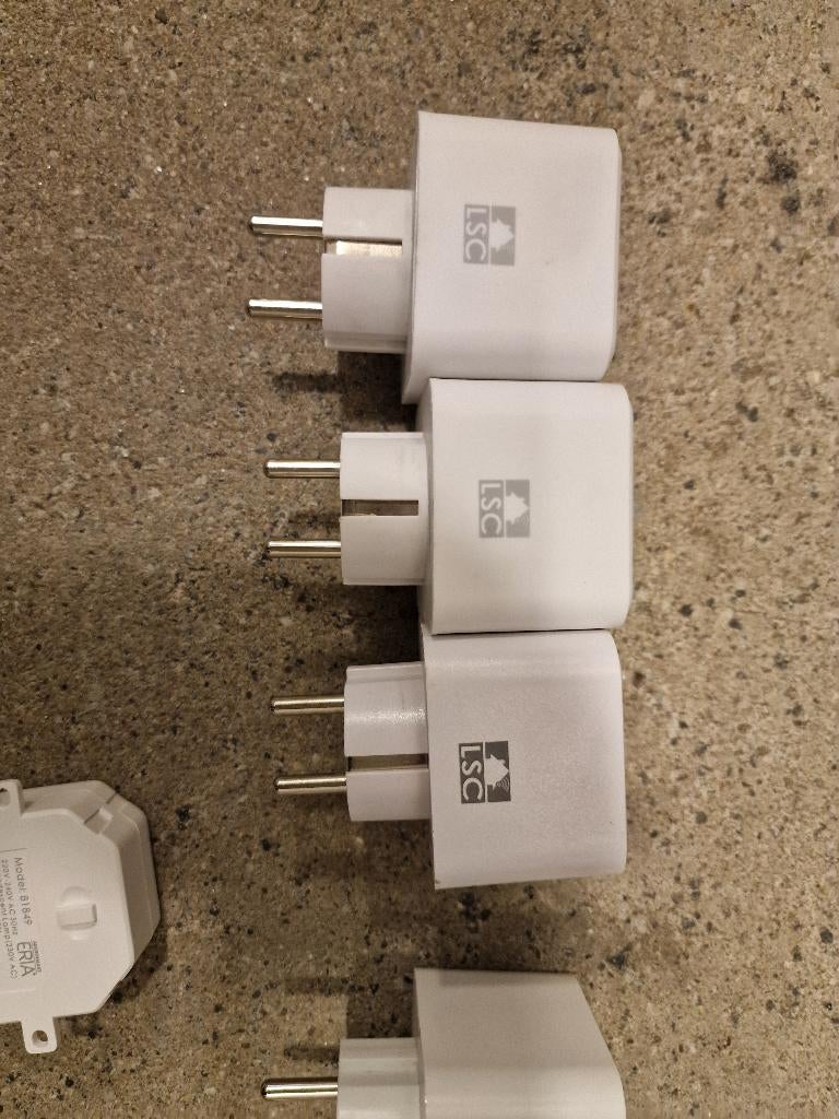 6 Slimme stekkers 3 LSC +3 Nedis  + slimme wifi dimmer, Ophalen, Stekker
