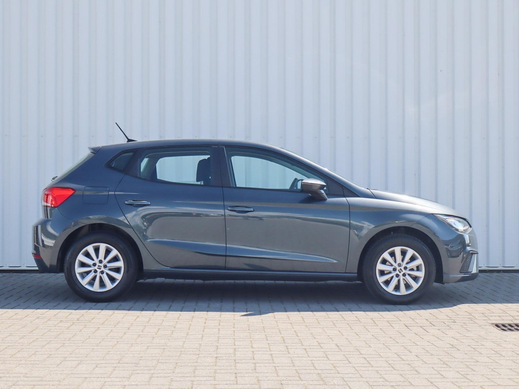 SEAT Ibiza 1.0 EcoTSI 95pk Style | Apple Carplay/Android Aut, Voorwielaandrijving, 12 maanden, 95 pk, 1054 kg