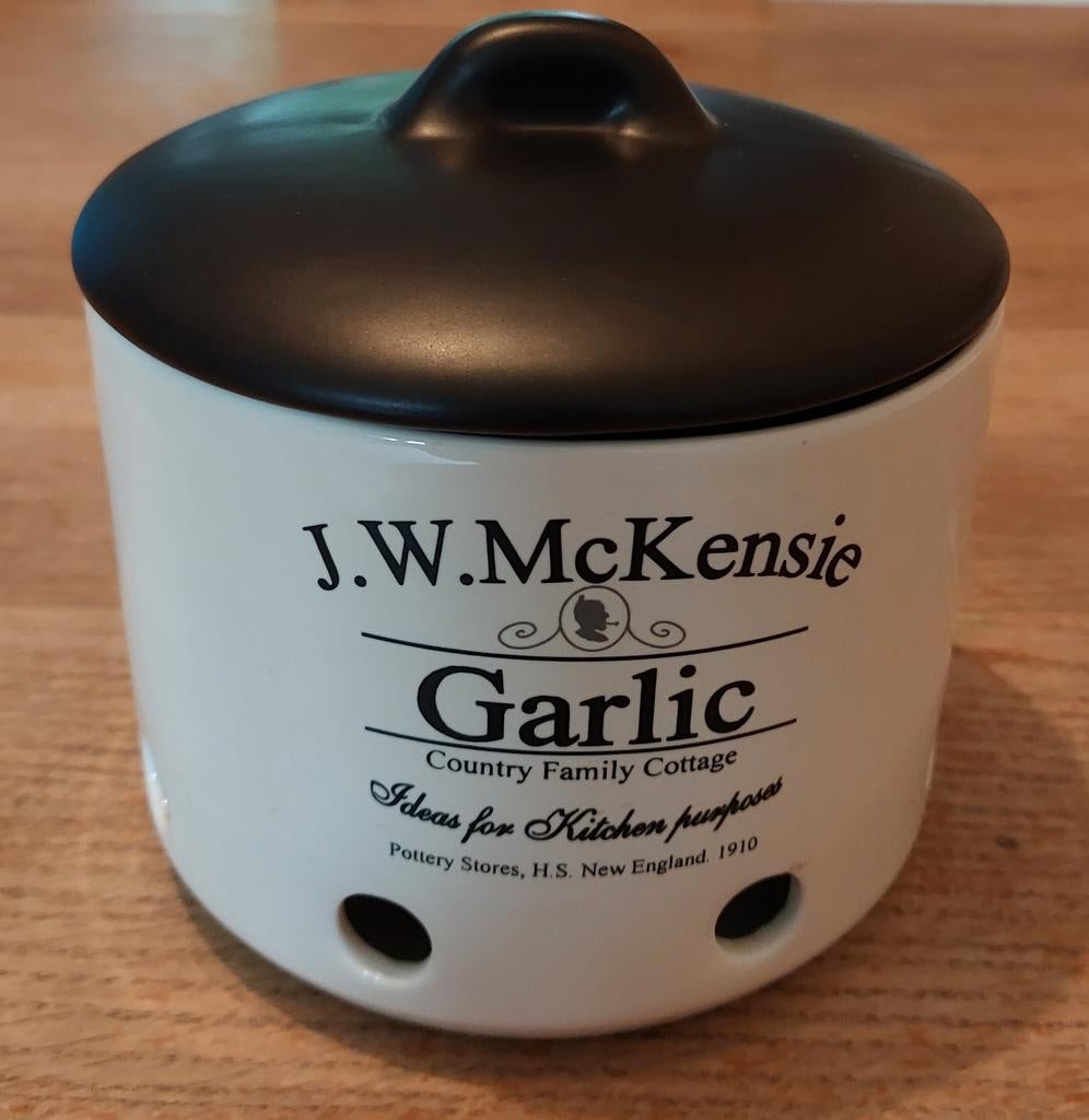 J.W.McKensie Garlic pot met deksel en Onions pot deksel, Huis en Inrichting, Keuken | Potten en Pannen, Ophalen of Verzenden, Zo goed als nieuw